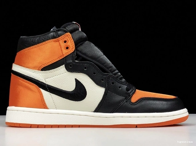 HYPE Jordan AV3725-010 Air 1 Shattered Womens Backboard Satin Retro 0812